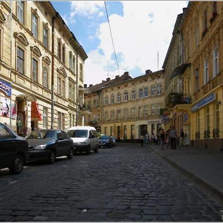 Невеликі Апартаменти-Смарт В Центральній Частині Біля Тц Магнус Lviv Exterior foto